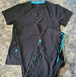 Black Carhartt Scrubs